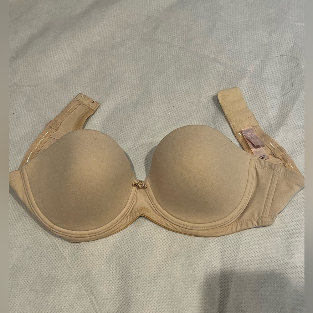 Women’s VICTORIA’S SECRET Nude Strapless Bra 34B